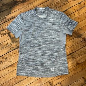 Nike Pro train top